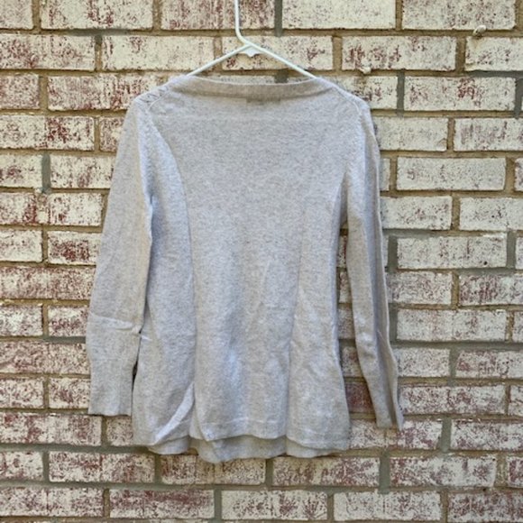 BCBGMAXAZRIA sweater size L - Picture 3 of 9